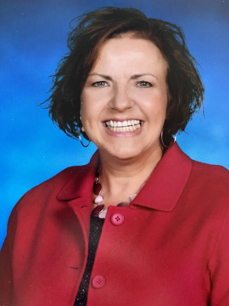 Diane Wrobel Headshot